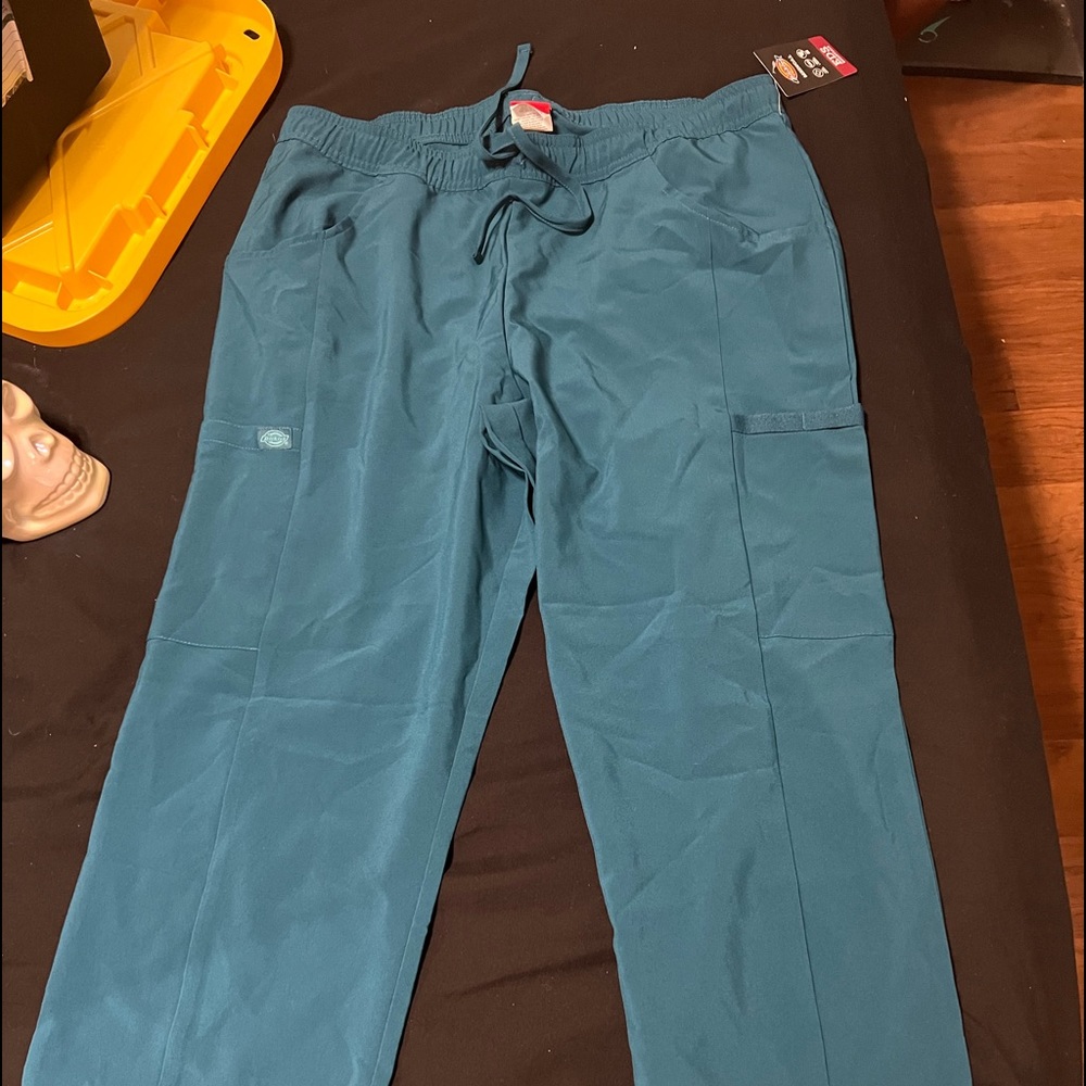Dickeys scrub pants